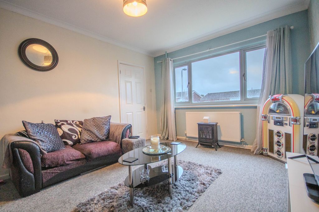 Property photo 3 of 21