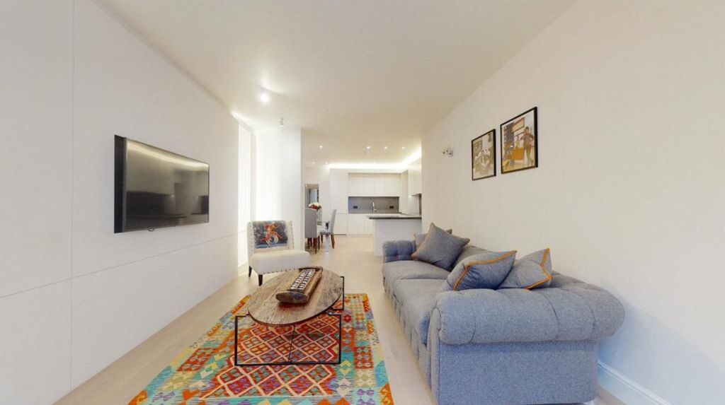 Property photo 2 of 12 Screenshot_30-9-2025_16012_Www.Rightmove.Co.uk.Jpeg