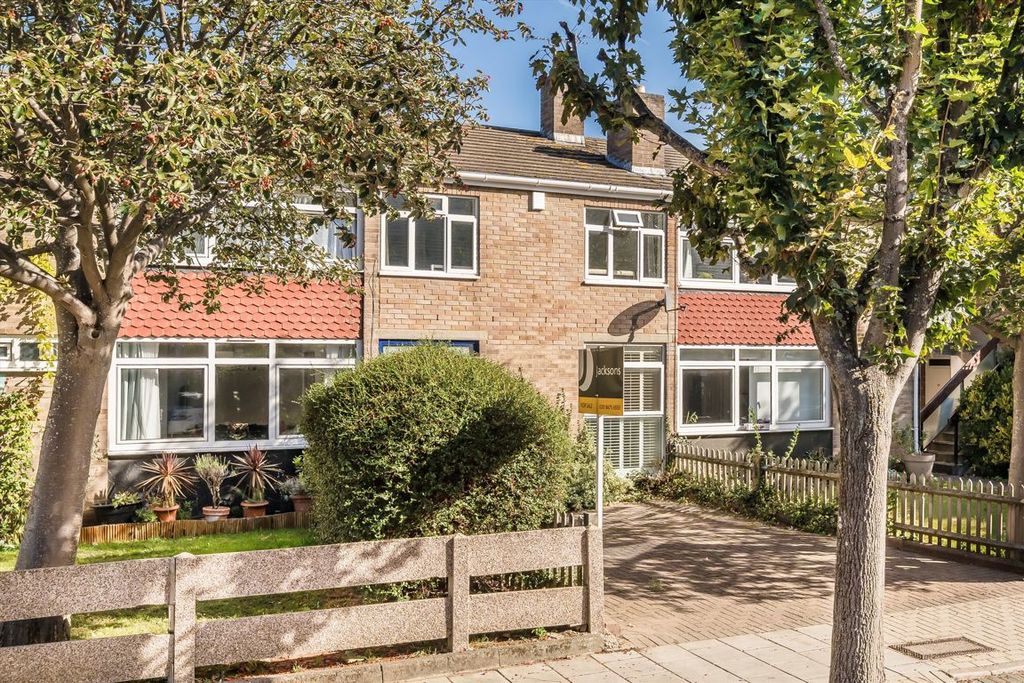 Property photo 1 of 9