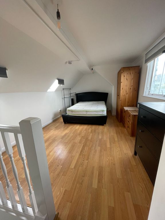 Property photo 2 of 4