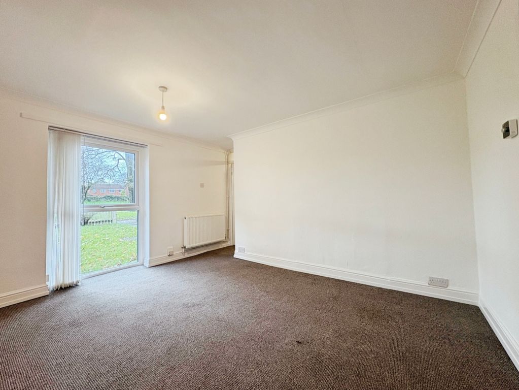 Property photo 2 of 9 Living Room