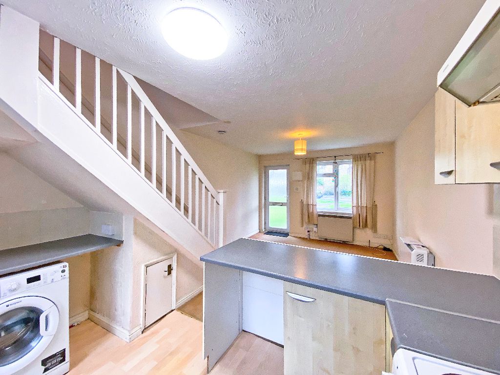Property photo 2 of 9 2