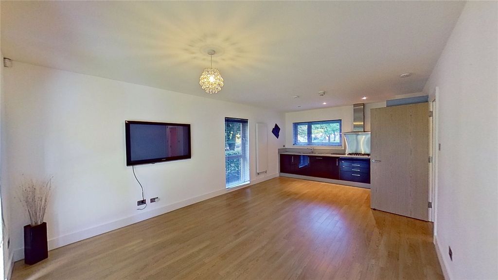 Property photo 3 of 16 Photo 3