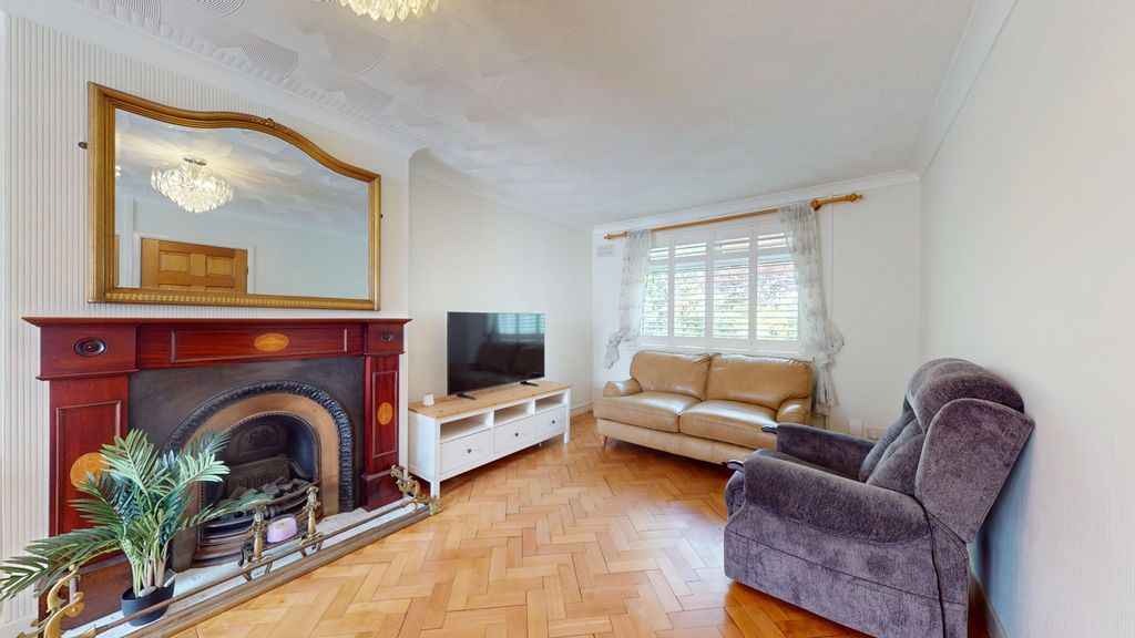 Property photo 2 of 24