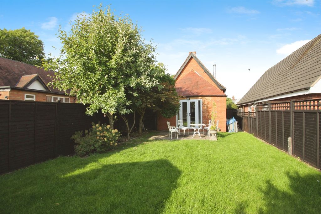 Property photo 3 of 17