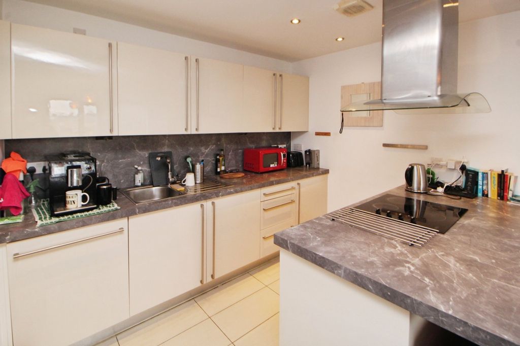 Property photo 3 of 11 Picture No. 09