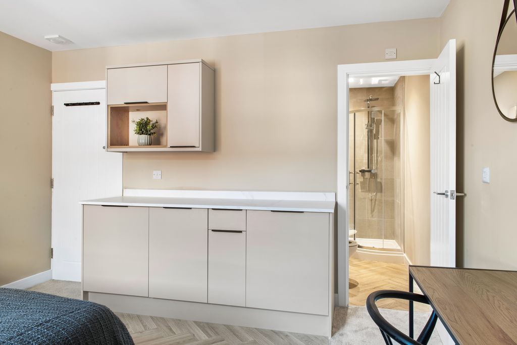 Property photo 3 of 10