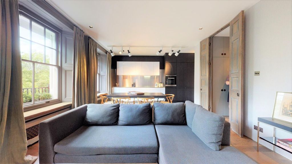 Property photo 3 of 23 cc.Jpg