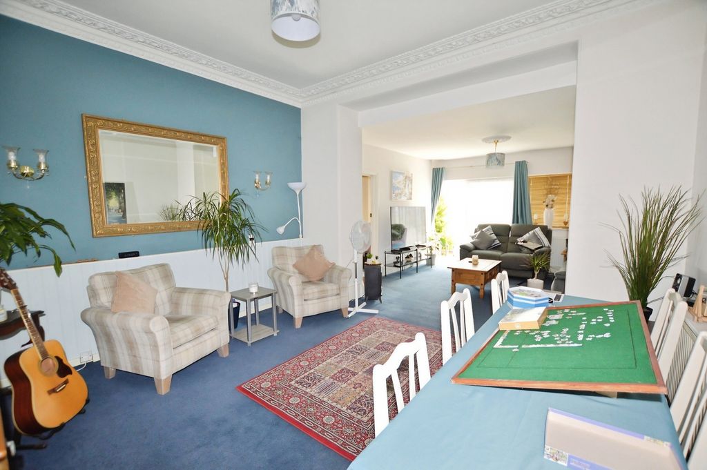 Property photo 2 of 13 Pbox-Img.Jpg