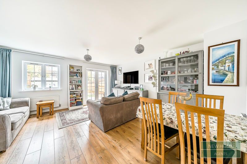 Property photo 3 of 19 Photo 2