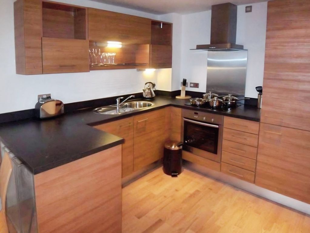 Property photo 2 of 8 Picture No. 11