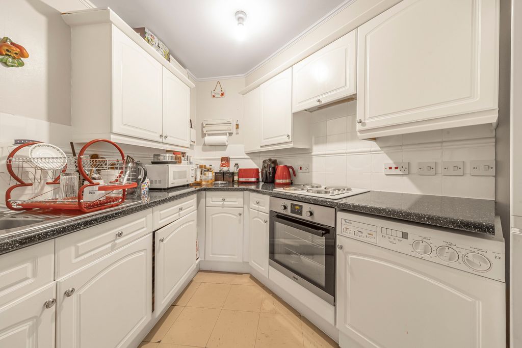 Property photo 3 of 8 Picture No. 09