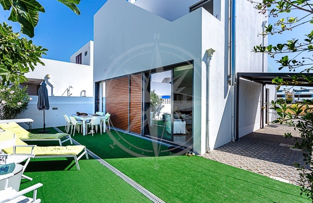 Property photo 3 of 24