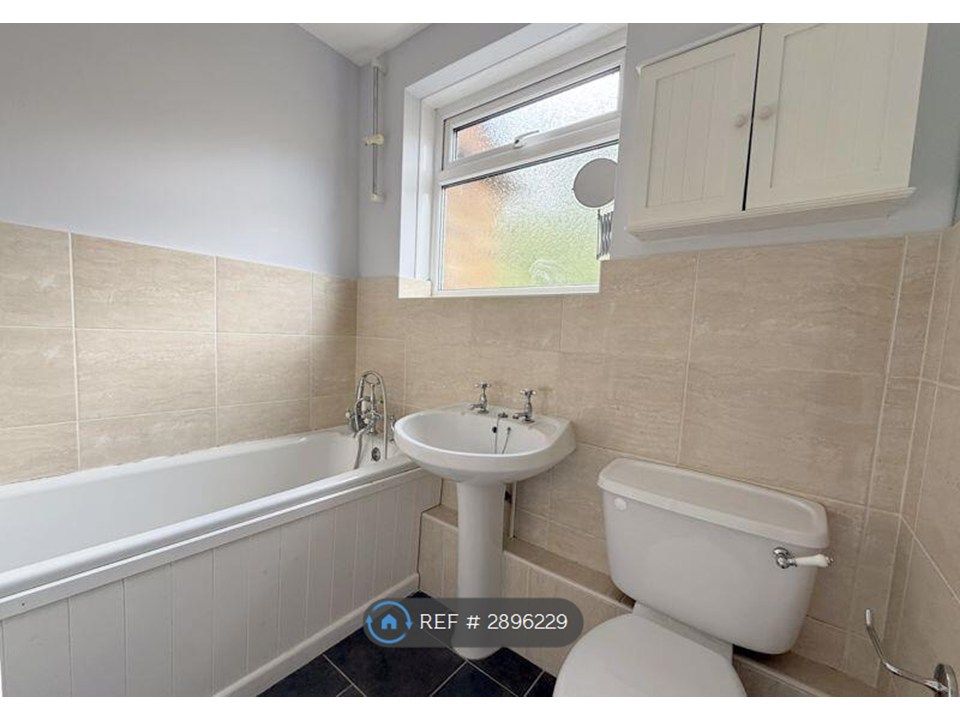 Property photo 3 of 4