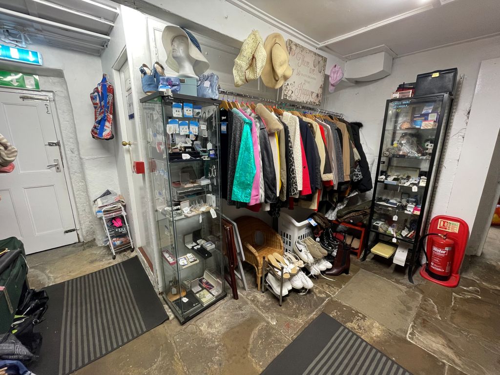 Property photo 2 of 5