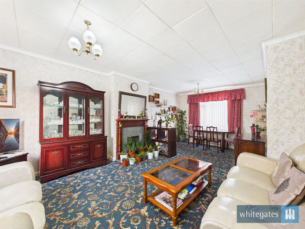 Property photo 2 of 17 Picture No. 01