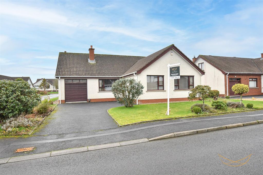 Property photo 2 of 44 Dhp-8.Jpg