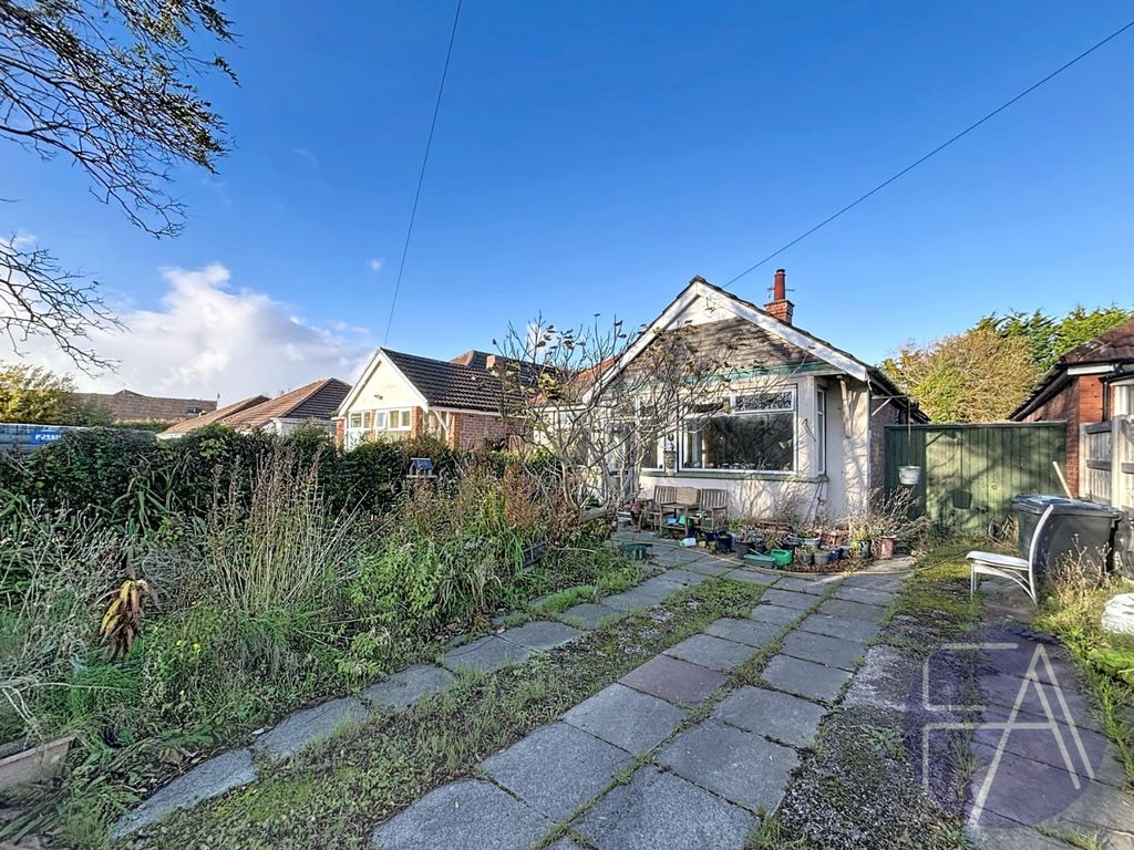 Property photo 1 of 18 4646170