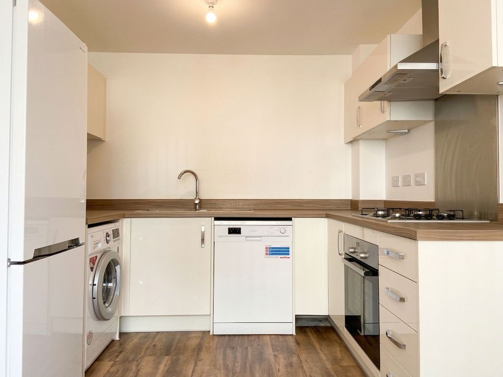Property photo 2 of 15 Kitchen