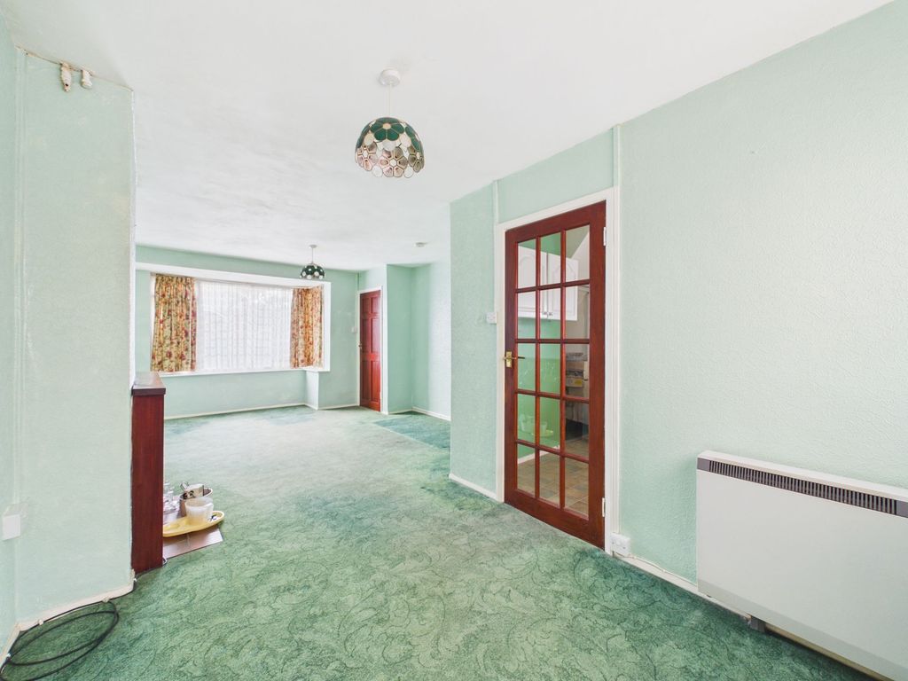 Property photo 2 of 13 Living / Dining Room