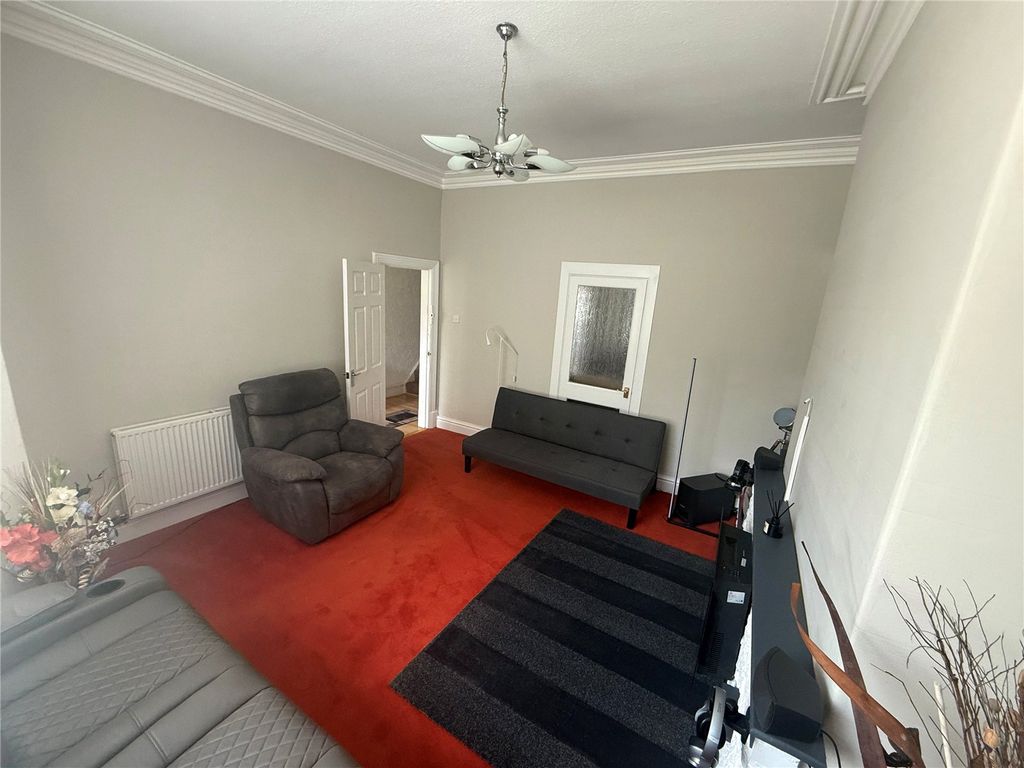 Property photo 3 of 14 Picture No. 05