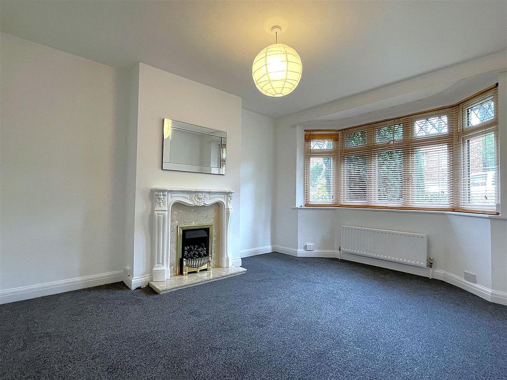 Property photo 2 of 8 Lounge.Jpg