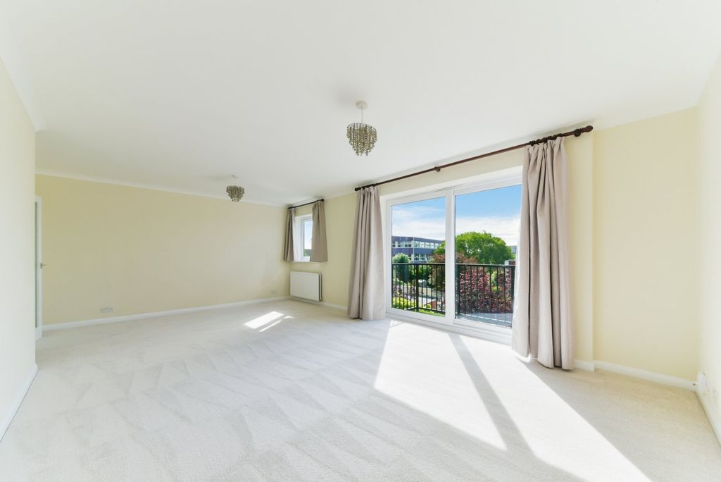 Property photo 2 of 8 Picture No. 02