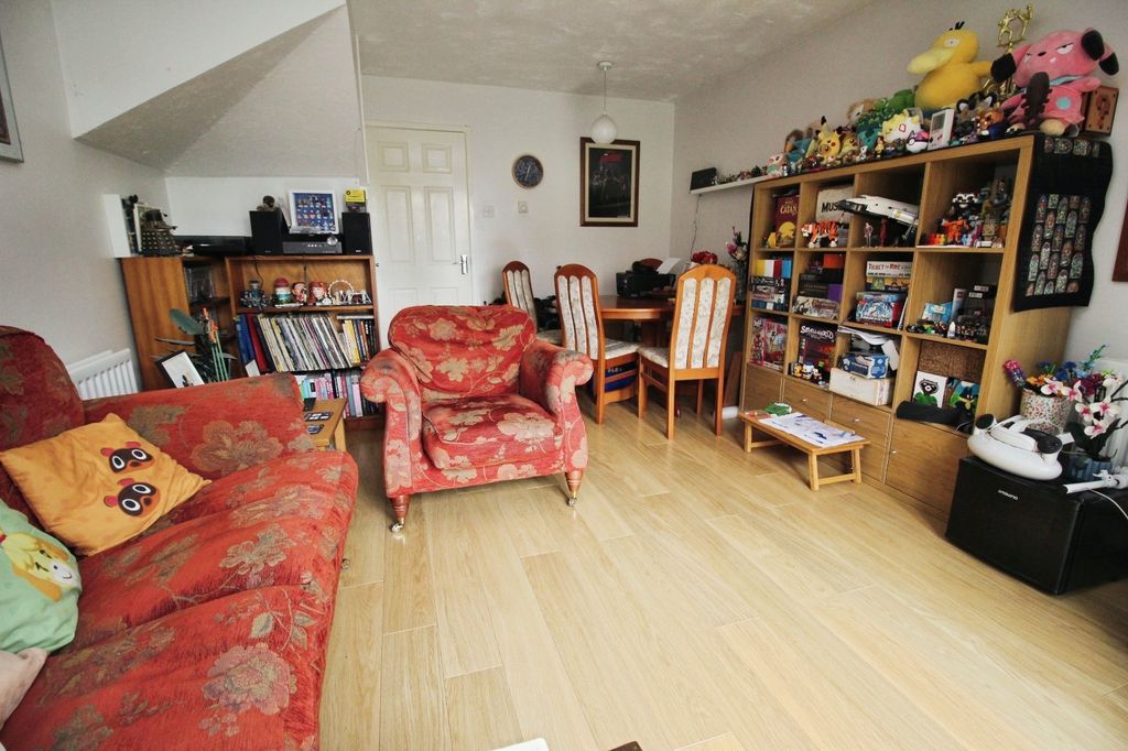 Property photo 2 of 10 Lounge/Diner