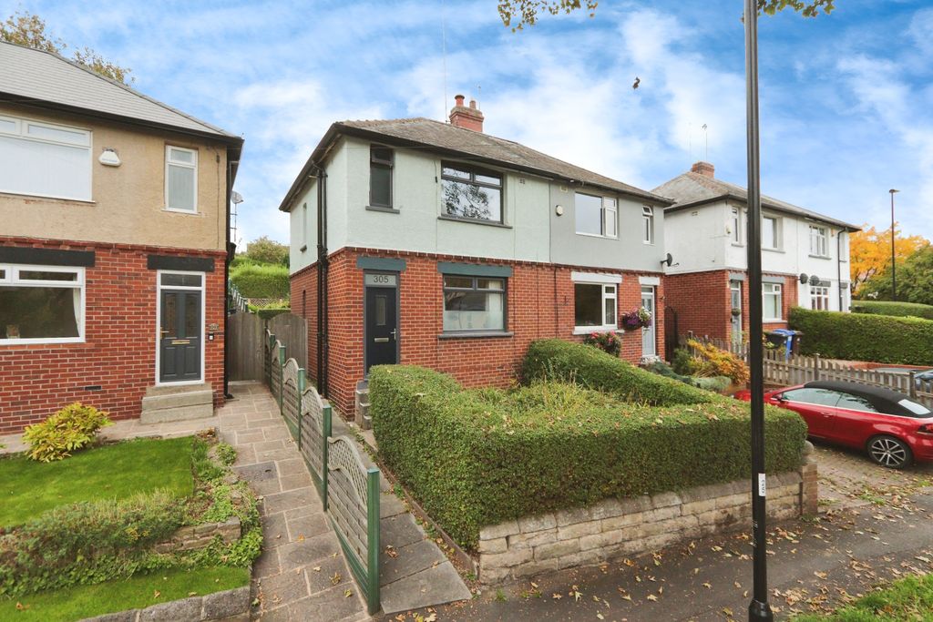 Property photo 2 of 14