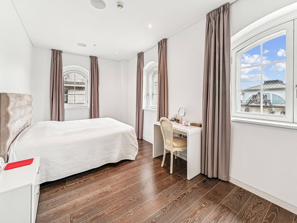 Property photo 3 of 16 Marconi House