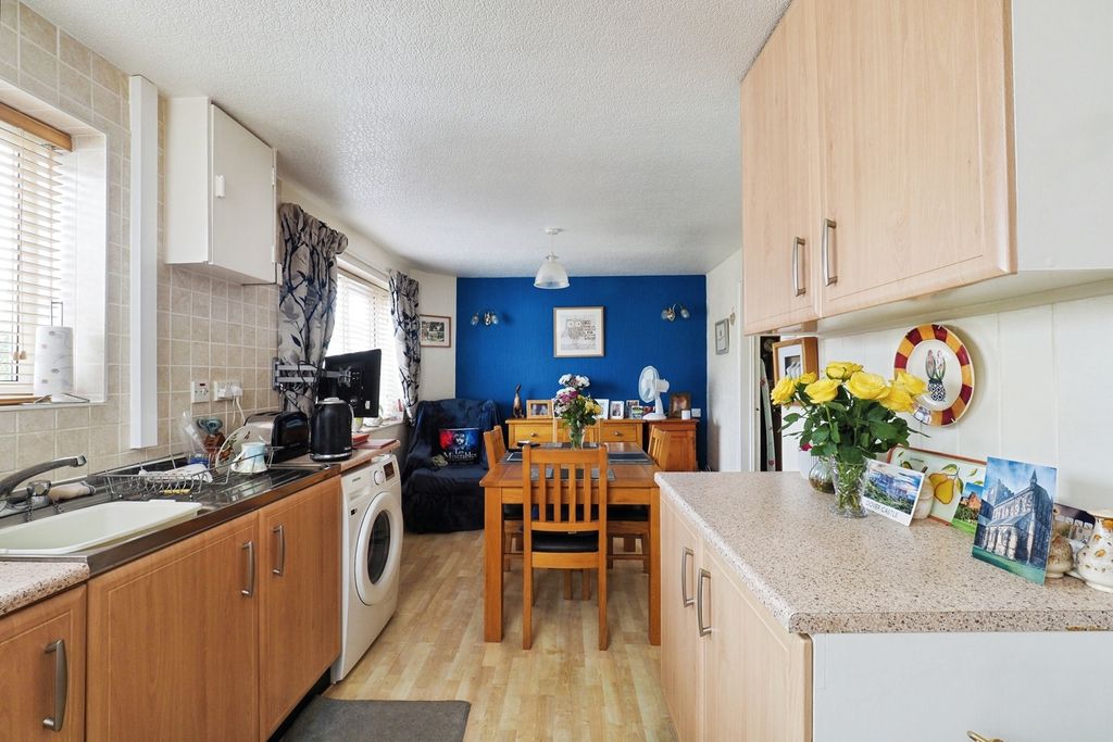 Property photo 2 of 19 Pbox-Img.Jpg