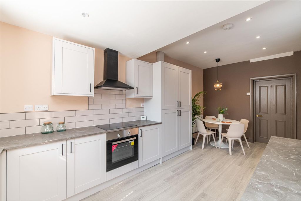 Property photo 2 of 35 Edit-0409.Jpg