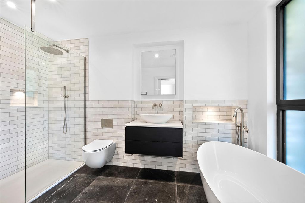 Property photo 3 of 30 File21.Jpg