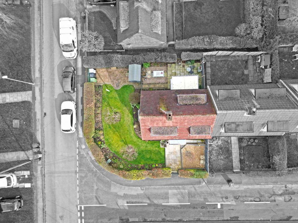 Property photo 2 of 34