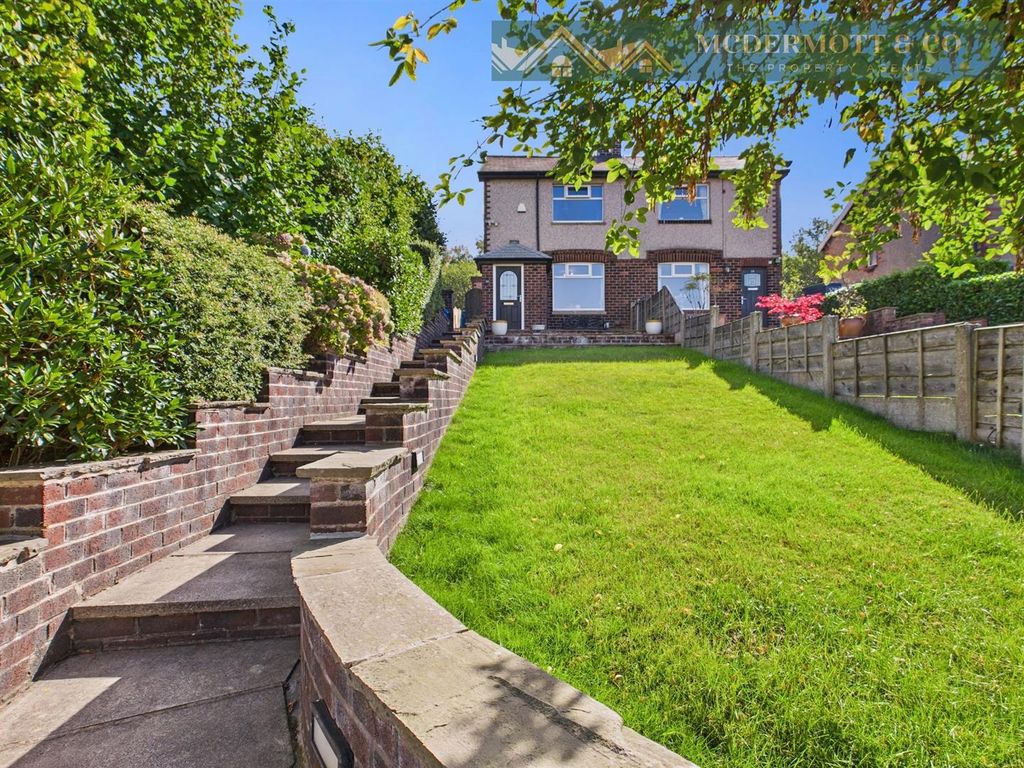 Property photo 1 of 26 Externally