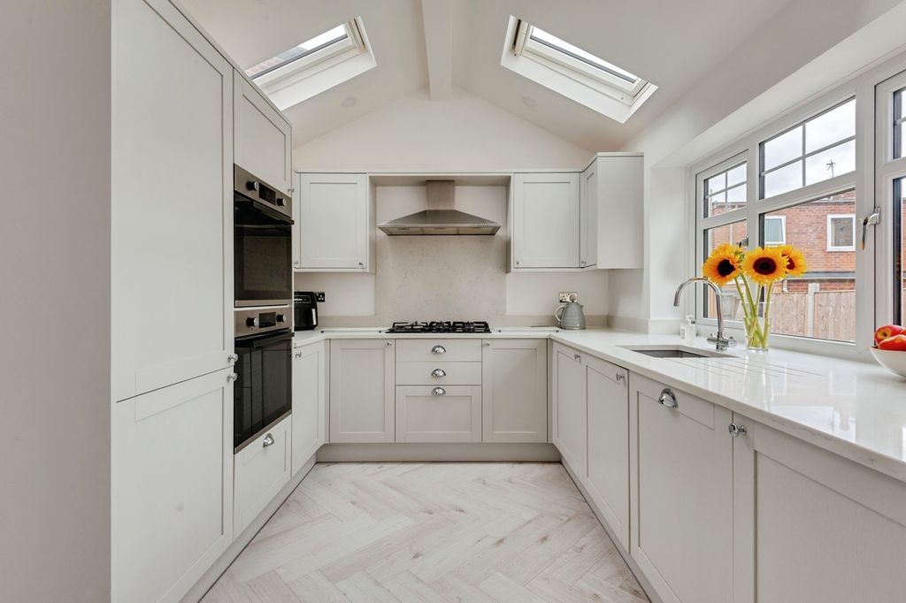 Property photo 2 of 23 Pbox-Img.Jpg