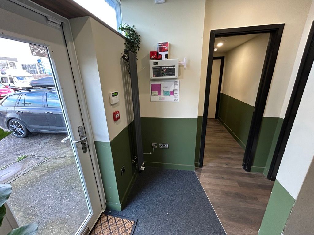 Property photo 2 of 14 Photo 1