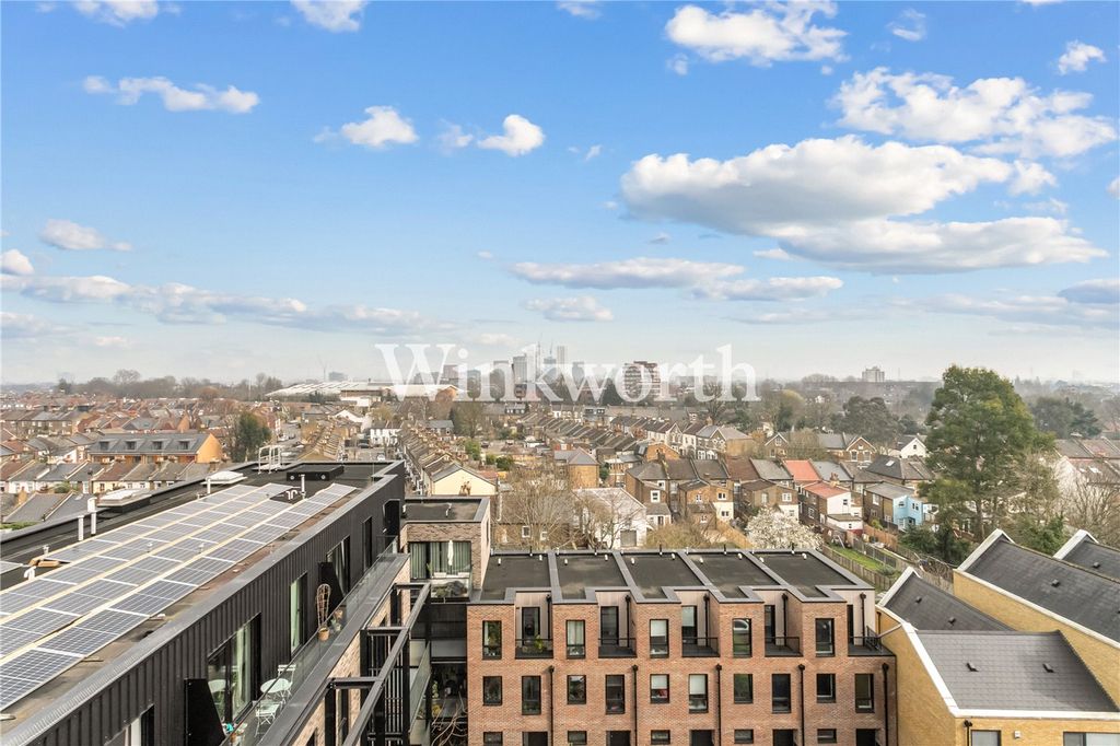 Property photo 3 of 18 Picture No. 06