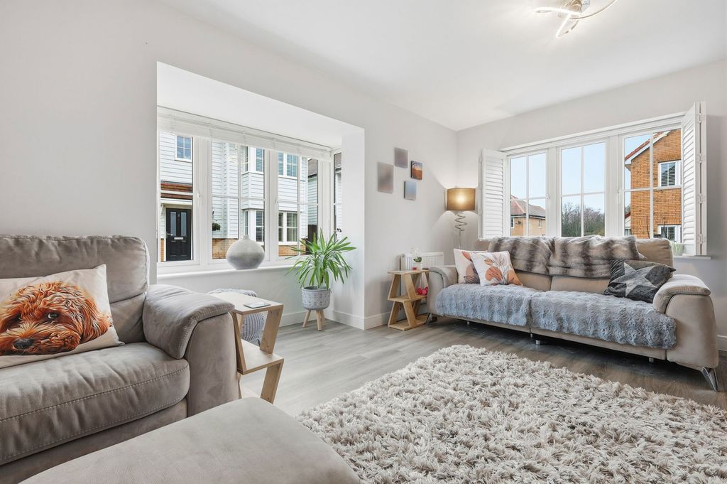 Property photo 3 of 22