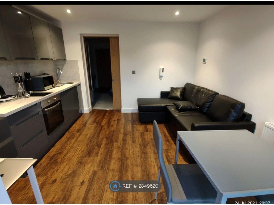 Property photo 2 of 8