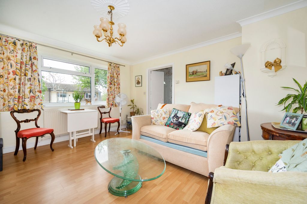 Property photo 2 of 10