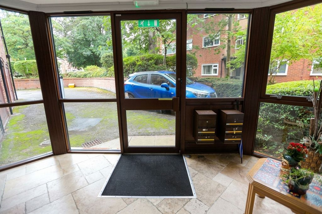 Property photo 2 of 24
