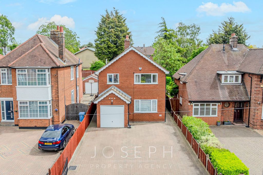 Property photo 1 of 24