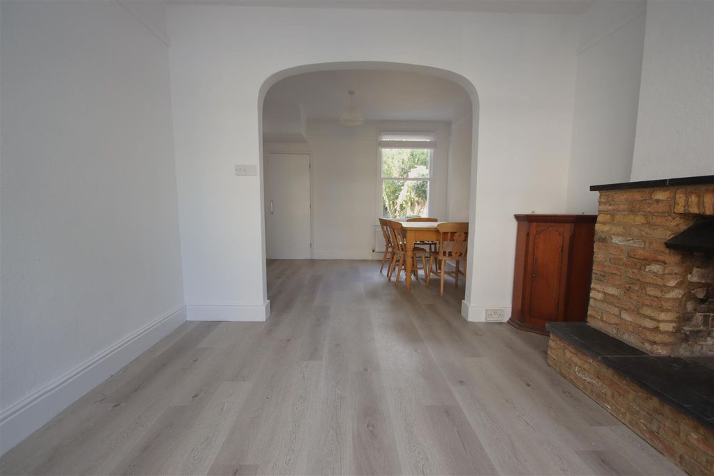 Property photo 3 of 11 Img_0252.Jpg