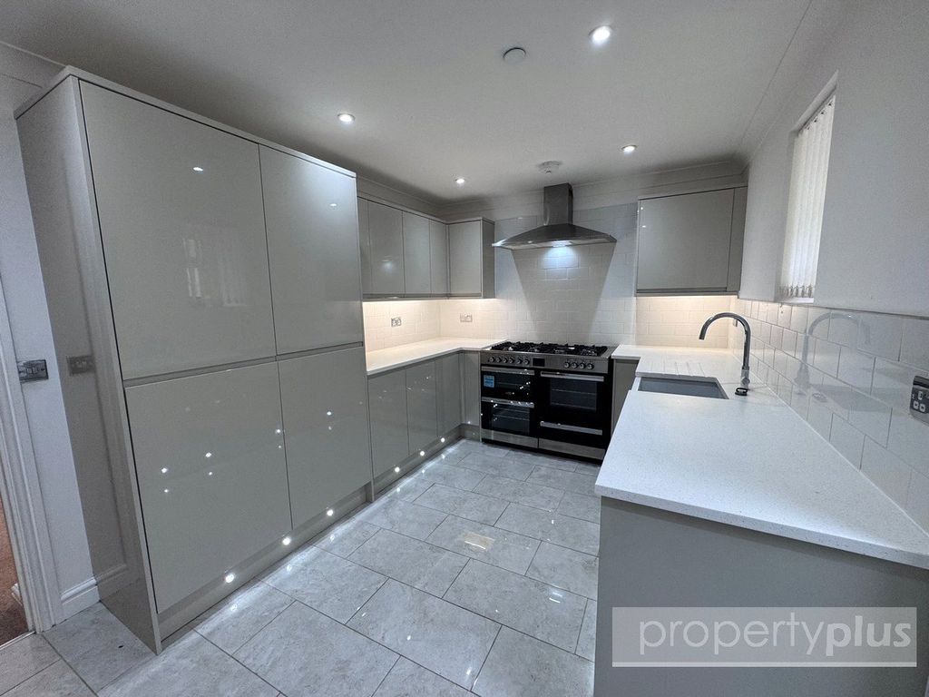 Additional image 4 of 2 bed flat for saleGilfach Road, Tonyrefail, Porth CF39