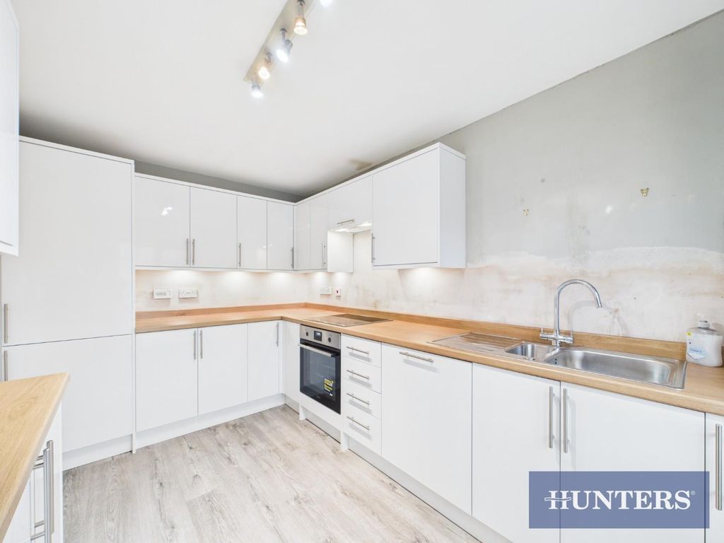 Property photo 3 of 19 Cam01494G0-Pr0456-Still012.Jpg