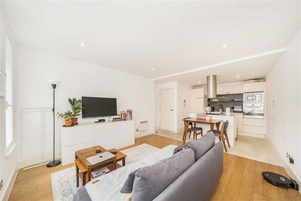 Property photo 1 of 5