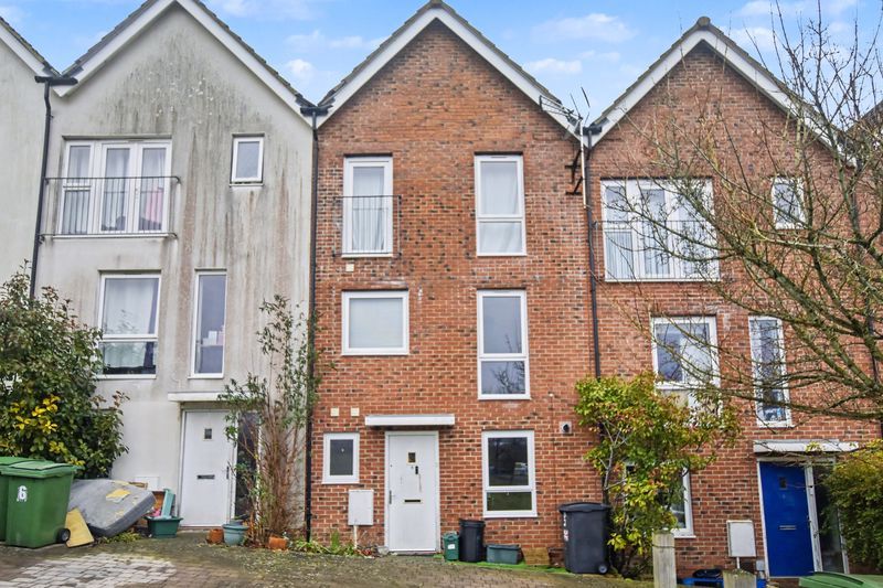 Property photo 1 of 12 Photo 12