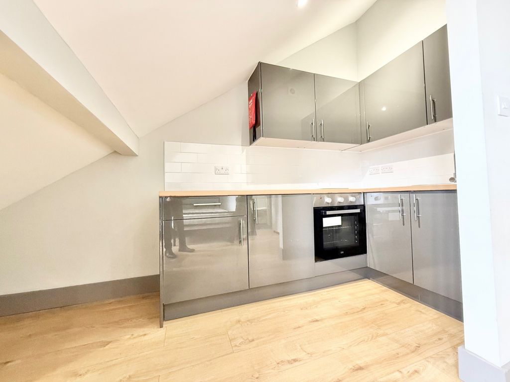 Property photo 3 of 12 Gallery