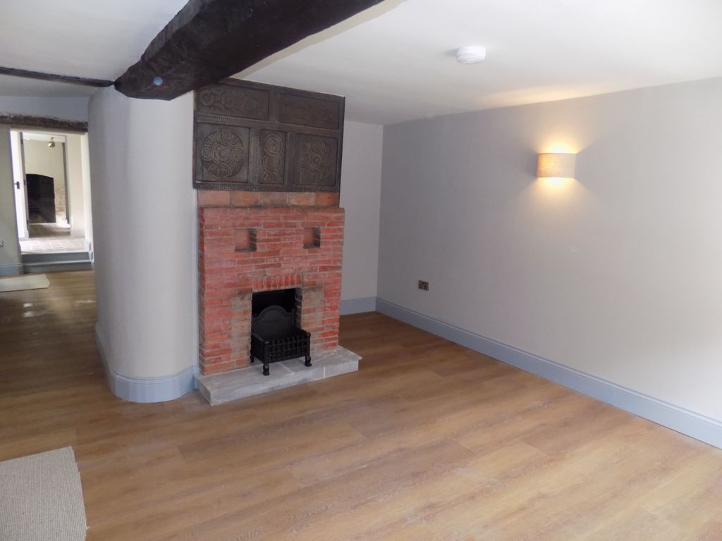 Property photo 2 of 12 Sitting Room
